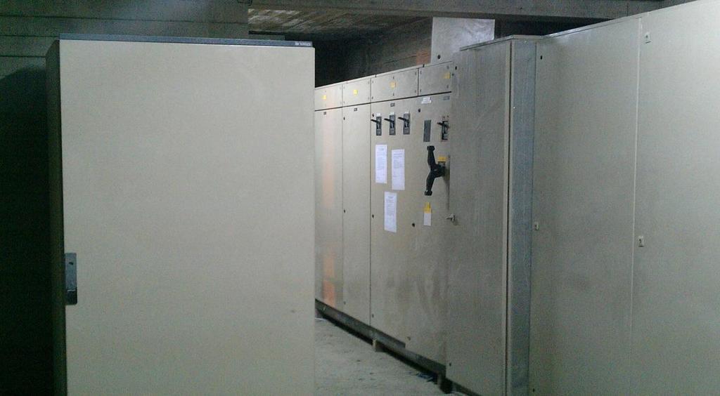2.9 Πηγές προμήθειας και κατανάλωση ενέργειας Η μονάδα χρησιμοποιεί ηλεκτρική ενέργεια για τη λειτουργία των σπαστήρων, των κόσκινων, των ταινιών μεταφοράς, των