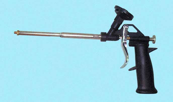 Pistol metalic M 65 pentru spumã poliuretanicã Robust, cu duratã mare de utilizare datoritã acoperirii cu o peliculã de teflon. Formã nouã a arcului ventilului.