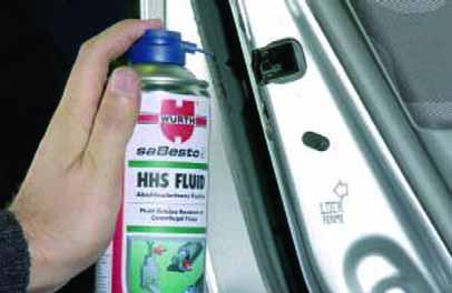 HHS FLUID Unsoare fluidã rezistentã la forta centrifugã. Cu efect dublu: - proprietati de alunecare ca un ulei - aderentã mare si rezistentã la presiune ca o unsoare.