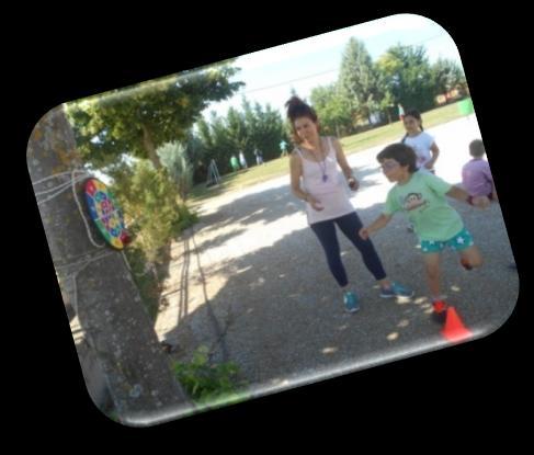 Τα παιδιά παίηουν και όταν παίηουν, μακαίνουν να καλλιεργοφν τθ ςκζψθ τουσ, τθ φανταςία τουσ και