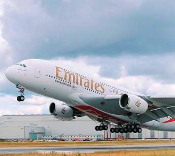 Ηνωμένων Αραβικών Εμιράτων, Emirates Airline, μεταφέροντας έτσι τον κόμβο της για τις ευρωπαϊκές πτήσεις από τη Σιγκαπούρη στο Ντουμπάι.