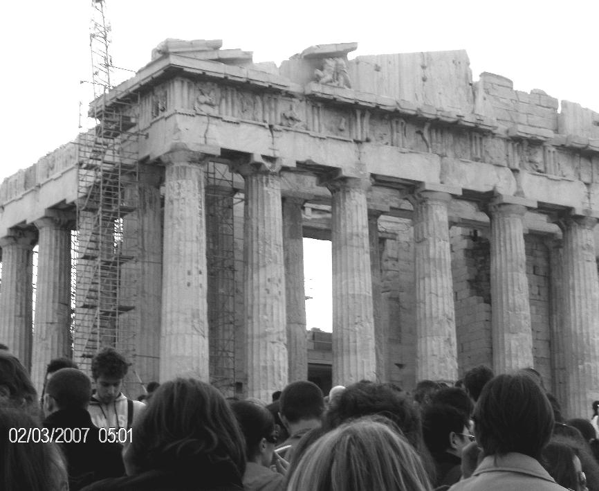 Η ΑΚΡΟΠΟΛΗ ΤΩΝ ΑΘΗΝΩΝ ΚΑΙ Η ΙΣΤΟΡΙΑ ΤΗΣ -06- Ο Παρθενώνας Χτίσιµο ναού. Είναι ένα από τα γνωστότερα αριστουργήµατα της αρχιτεκτονικής παγκοσµίως.