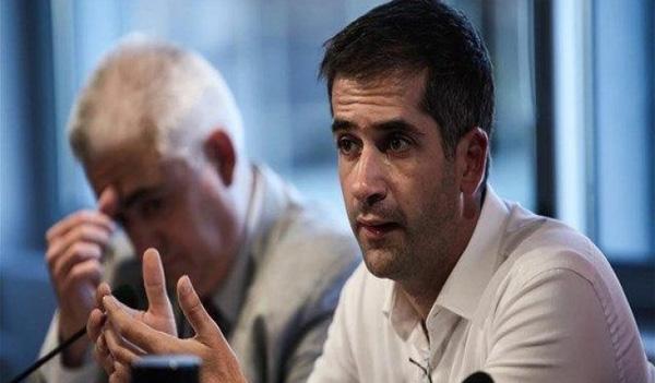 4 Πέμπτη 21 Σεπτεμβρίου 2017 Κώστας Μπακογιάννης: Με ουρλιαχτά και κορώνες αποχαυνώνεται συνειδητά η κοινωνία για να ελέγχεται καλύτερα Ο περιφερειάρχης Στερεάς Ελλάδας Κώστας Μπακογιάννης, με αφορμή