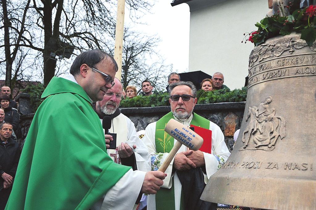 obletnice odhoda zadnjega vojaka JLA z Vrhnike in iz Slovenĳe ter ob 20-letnici nastanka veteranske zveze, odprla dokumentarno zgodovinsko razstavo z naslovom Veterani ne skrivamo.