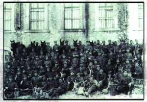 -7- Προς το τέλος Ιουλίου 1916, επικειμένης της Γερμανοβουλγαρικής εισβολής, ο Διοικητής του Δ ΣΣ ζήτησε από το Υπουργείο Στρατιωτικών να καθορίσει τη στάση που θα έπρεπε να τηρήσει.