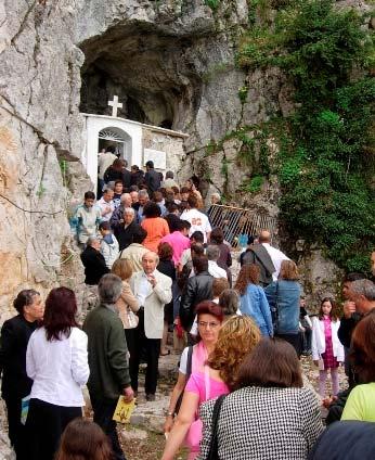 ΑΝΤΙΚΕΙΜΕΝΟΥ Η διαδρομή ακολουθεί πορεία με παραλίμνια χάραξη δυτικά της Λίμνης Κρεμαστών (μήκος 9,6 χλμ), επί υφιστάμενης αγροτικής οδού.