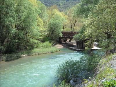 ΤΟΥ ΦΥΣΙΚΟΥ ΑΝΤΙΚΕΙΜΕΝΟΥ Αναβάθμιση υπαρχόντων υποτυπωδών υποδομών ως αφετηρία για ναυταθλητικές δραστηριότητες στις όχθες του Ταυρωπού ποταμού.