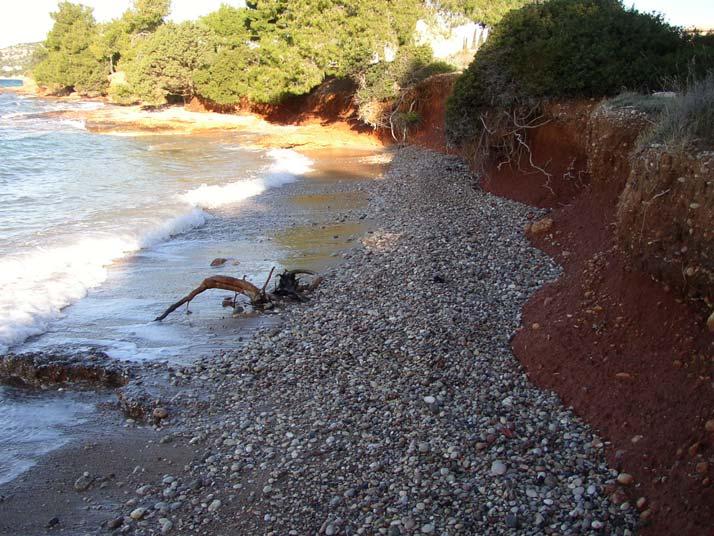 εφαρµογή της µεθοδολογίας που προτείνεται στα πλαίσια της διπλωµατικές αυτής εργασίας. Φώτο 51. Περιοχή διάβρωσης στην περιοχή Λαµπριναϊικα του Πόρτο Χελίου. 7.