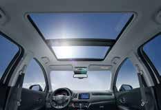 plafon Senzori de parcare (anteriori și posteriori) Spoiler hayon în culoarea caroseriei Lunetă cu tentă fumurie Sistem Highbeam Support (gestionare automată comutare între luminile de drum și cele