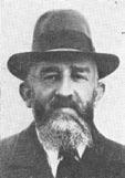 שמחה בונים וייס יליד לובלין. בזמן המלחמה ברח לרוסיה. ב- 1946 חזר ללובלין, ראה את החורבן ונדר לא לעזוב את העיר. פעל להצבת שלטי זיכרון באתרים יהודיים בעיר.