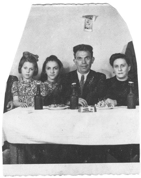 ÏŒÙÂ È Ó ÓÈ Â Á Á Ï ÔÓÒÙ Â ÁÙ Ó Æ±π µ Dorfsman Family