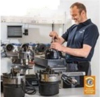 μοτέρ 13 Μονοί φυσητήρες 14 Φίλτρα αέρος 55 16 Διακόπτες πιέσεως 56 17 Φίτρα ψυκτικού μέσου 57 18 Receiver 58 Φίλτρα-βαλβίδες ελέγχου Αντλίες νερού Καταπακτές ΛΑΜΠΕΣ 24V Λάμπες εργασίας Λάμπες 24V
