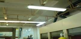 27 : Όρια εντάσεων φωτισμού ανάλογα με τη χρήση του χώρου Χώρος Στάθμη φωτισμού (lux) Γραφεία 500 Εργαστήρια 500 Αίθουσα διδασκαλίας τριτοβάθμιας εκπαίδευσης 500 Αποθήκες 150 Διάδρομοι 100