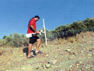 1.6. Γεωφυσικές έρευνες Το 2009 πραγµατοποιήθηκε από το ΙΤΕ γεωφυσική έρευνα και χαρτογράφηση του αρχαίου θεάτρου ύστερα από µνηµόνιο συνεργασίας της Νοµαρχιακής Αυτοδιοίκησης Ηρακλείου και της ΚΓ