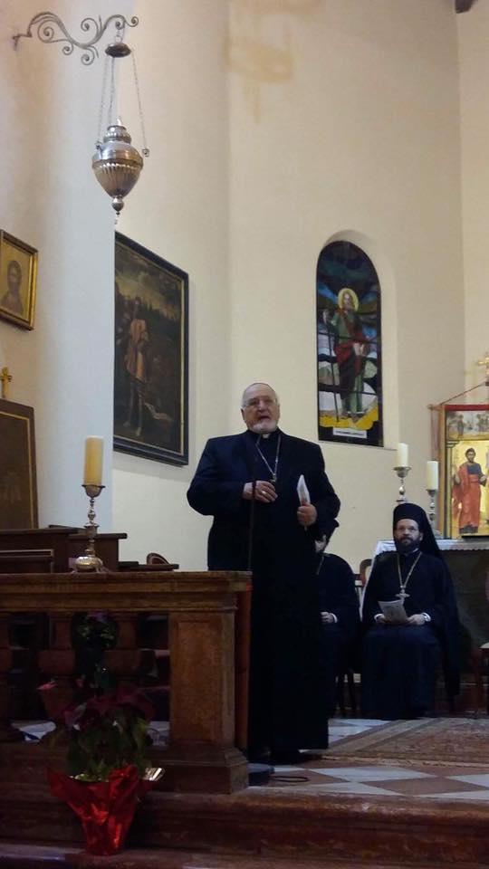 Ιερού Καθολικού Μητροπολιτικού Ναού. Στο Πνευματικό Κέντρο της Ενορίας, ο Εφημέριος π.