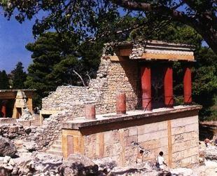 Ο περιβάλλοντας φυσιογνωμικός χώρος είναι επίσης σημαντικός για τον εντοπισμό της φυσιογνωμίας μιας πόλης.