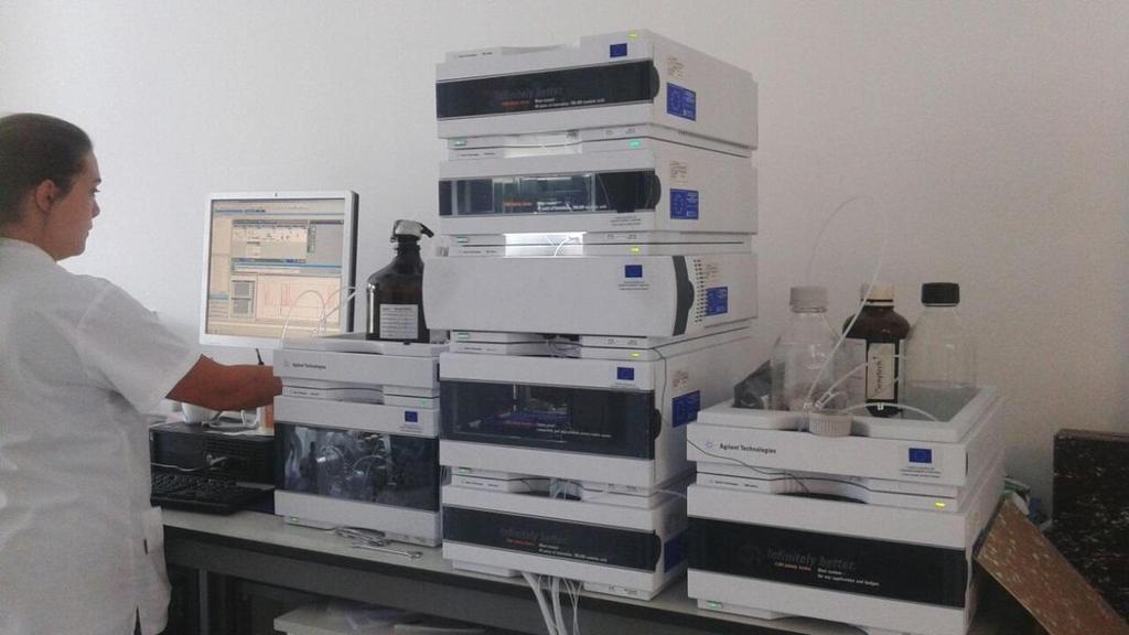 Emprégase a área e/ou altura do pico como medida da súa concentración na mostra. Imaxe 46. Equipo HPLC/DLF do LMAG.