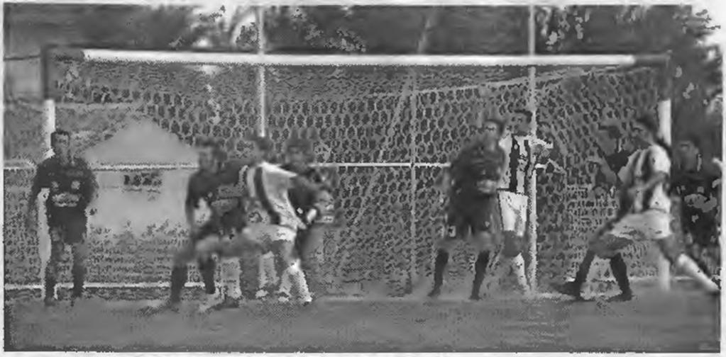 TPJKAAA - ΠΛΑΤΑΝΟΣ 2-3 Δ εν π ρόλα βε ΐροίο ποδόσφαιρο παίχτηκε και στα Τρίκαλσ, όπου ο Πλάινος κατάφερε να κερδίσει την τοπική ομάδα με 2-3.