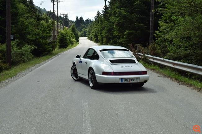 911 λόγοι για να ζεις Η αγάπη μας και οι εκτίμησή μας για τα μοντέλα της Porsche είναι τεράστια.