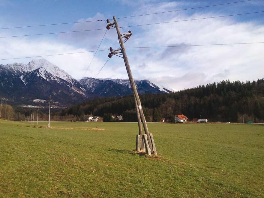 ELGO Poslovno glasilo skupine Elektro Gorenjska, št. 1, 30. marec 2012, letnik X Glavna tema 4 Kakovost oskrbe z električno energijo, 1.
