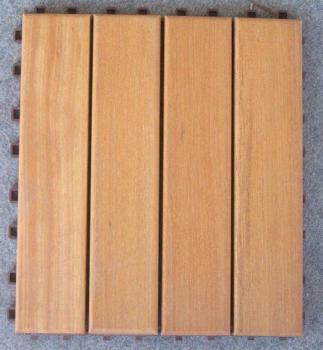 Δάπεδα με μορφή πλακών (deck tiles) Πέρα από τη μορφή σανίδων, η ξυλεία για ανάλογα δάπεδα μπορεί να γίνει και σε μορφή πλακών (deck tiles).