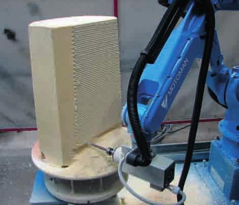 Off-line izdelava robotskih programov za rezkanje na osnovi 3D, 2D-modelov Prav tako bo na voljo ogled 3D-rezkanje modelov.
