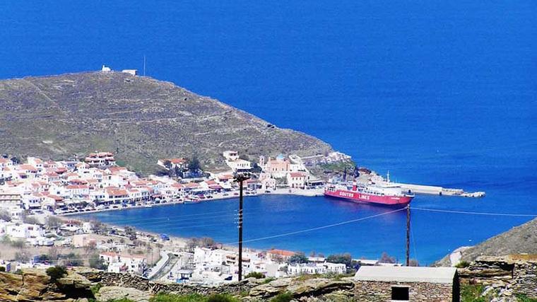 6) Λουκάνικο Συνταγή από Κέα 6 κ. χοιρινό κιμά (για 6-7 λουκάνικα) περίπου 2 μέτρα έντερο χοιρινό 1 φλυτζάνι αλάτι 100 γρμ πιπέρι 1 φλυτζάνι θρούμπι (ή θρίμπη) 3 κ.σ.