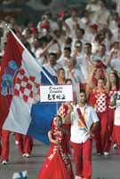 Smisao olimpijskih igara OkreÊu li se olimpijske igre sve viπe same sebi i postaju li u oëima modernog druπtva srediπnja πportska priredba u kojoj je sve podreappleeno motu bræe, viπe, jaëe, a glavni