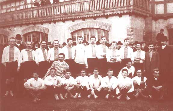 Prvi meappleunarodni susret jednog hrvatskog nogometnog kluba, 1.10.1905. u Budimpeπti.