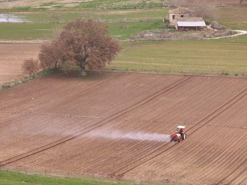 χειμάρρων με νερά αμφιβόλου ποιότητος