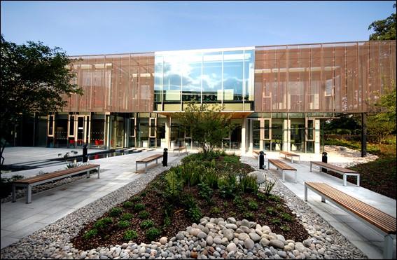 EMBL EBI / Ευρωπαϊκό