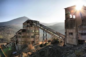 Απορροές από εξορυκτικές δραστηριότητες (ορυχεία, μεταλλεία) Στην περιοχή του ΥΔ Θράκης (EL12) δεν υπάρχει κάποιο ενεργό μεταλλείο ή ορυχείο στο Υδατικό Διαμέρισμα Θράκης (EL12).