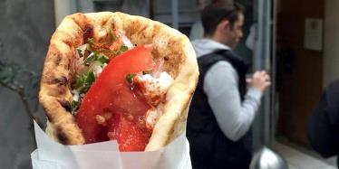Αλλά και οι έννοιες πάνω στις οποίες βασίστηκε η ΕΕ έχουν αποδυναμωθεί. Η αρχή της αλληλεγγύης έχει υποχωρήσει.