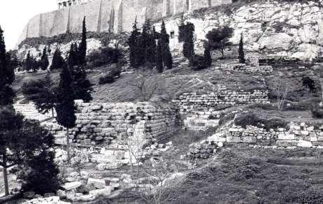 ανασκαφικής δραστηριότητας και σταδιακής αποκάλυψης του μνημείου και συγκεκριμένα μεταξύ των ετών 1866 και 1878, όπως καταγράφεται στο τοπογραφικό σχέδιο του Μ. Μητσάκη 3.