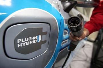 Τεχνολογίες - Ηλεκτρικά Υβριδικά αυτοκίνητα Plug in Hybrid + Χαμηλές εκπομπές αερίων εντός πόλεων.