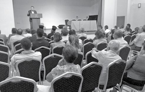 Χαρακτηρίζεται ως ένας συνετός άνθρωπος με προσανατολισμό στη διάδοση τόσο του κρητικού πνεύματος όσο και της διάσωσης των ηθών και των εθίμων που οι Κρήτες ανά τον κόσμο προσπαθούν στις χώρες όπου
