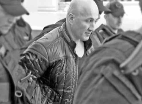 06 επικαιρότητα 11 Αυγούστου 2017 Greek Mafia: Ο Αλ Καπόνε, η ξαδέλφη Λίτσα και τα «συμβόλαια θανάτου» To βούλευμα του Συμβουλίου Εφετών με ημερομηνία Ιουλίου 2017, που στην ουσία αποτελεί τη Βίβλο