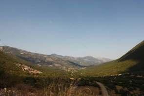 Η περιοχή της Στέρνας και η συμβολή με το Δουκιώτικο ρέμα. Η περιοχή από το Σχινοχώρι προς τα κατάντη, μέχρι την έξοδο προς τα θάλασσα.