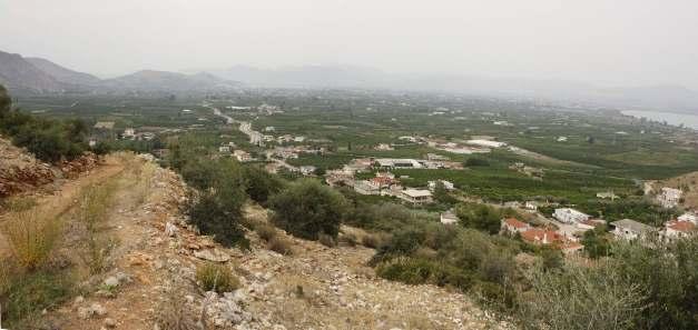 νερά της στα κατάντη, στη περιοχή της λεκάνης του Ερασίνου.