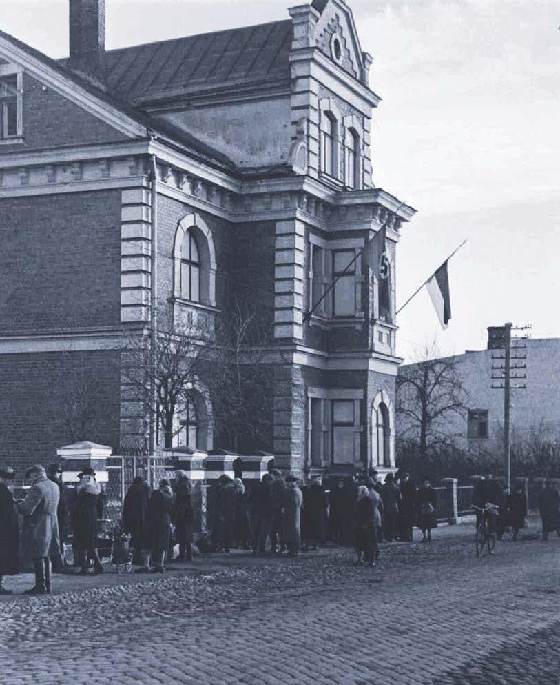 Esimeseks vastupanuliikumise aktsiooniks oli vastaskandidaatide esitamine ametlikule Eesti Töötava Rahva Liidule 1940. aasta juuli riigivolikogu valimistel.