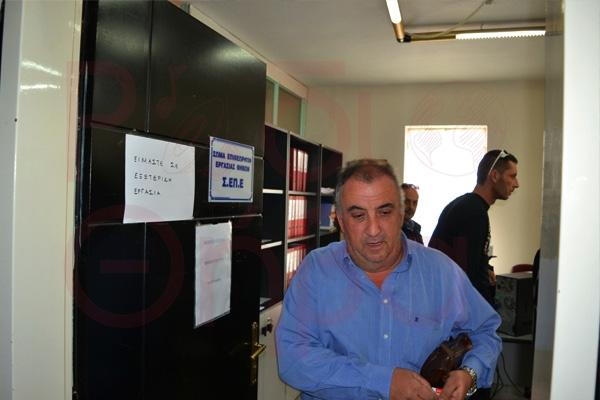 Ο πρόεδρος του Εργατικού Κέντρου Θήβας κ. Δημητρίου μαζί με κλιμάκιο εργαζομένων της εταιρείας Μόρνος ΑΕ επισκέφθηκαν τα γραφεία του Σώματος Επιθεωρητών Εργασίας Θηβών.