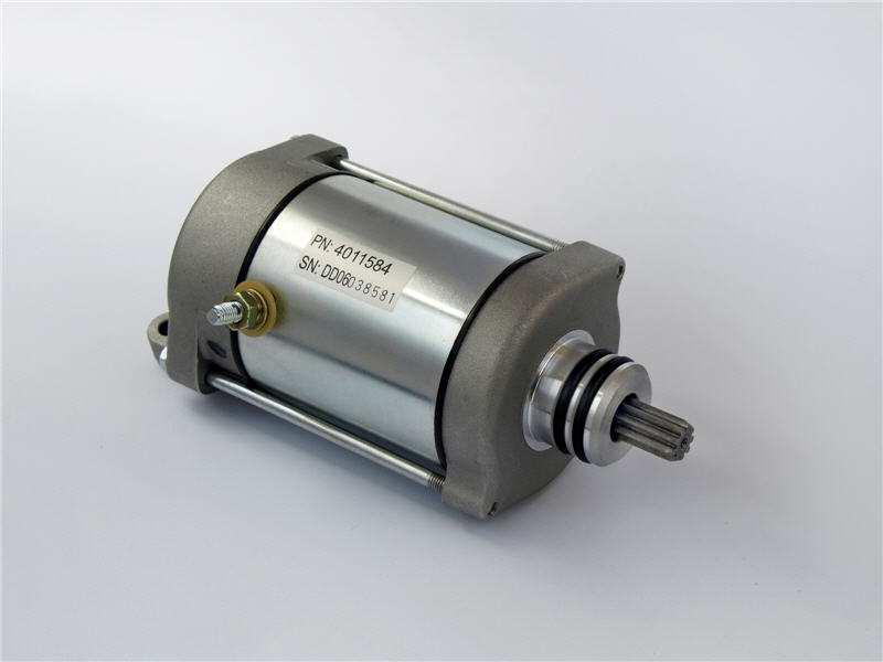 -(1.slika) DC elektromotor -(2.slika) zgradba preprostega elektromotorja 2.