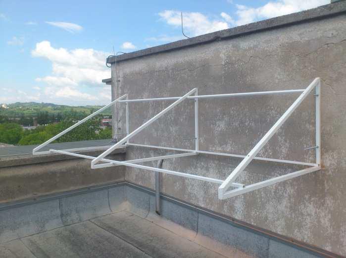 aluminjasta profila, ter na te profile z posebnimi