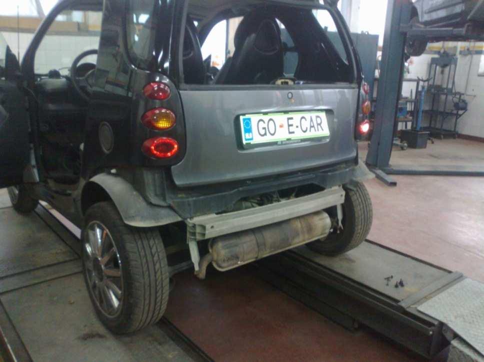 3.1 Demontaža motorja z notranjim izgorevanjem in montaža električnega