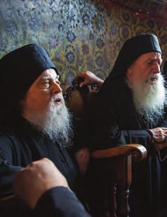 26 ΒΙΟΓΡΑΦΙΚΑ ΧΟΡΩΔΙΩΝ Χορὸς Ἁγιορειτῶν Πατέρων Τὸ Ἱερὸ Ἡσυχαστήριο τῆς Ἀδελφότητας τῶν Δανιηλαίων ἱδρύθηκε ἀπὸ τὸν μακάριο Γέροντα Δανιὴλ Κατουνακιώτη τὸ 1881.