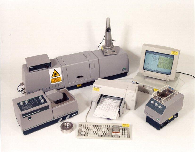 5.2.4 Κοκκοµετρικός αναλυτής Laser Ο αναλυτής Mastersizer S της Malvern (Εικόνα 5-3) χρησιµοποιήθηκε για να µετρηθούν τα κλάσµατα των -0,710 mm των προϊόντων από την θραύση των υλικών του