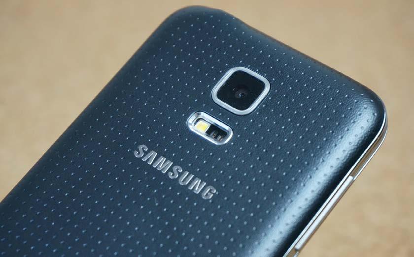 Ak by sa ma niekto opýtal, či sa mu prechod z S4 mini na S5 mini oplatí, váham. Spokojnosť so staršou (a teda menšou, šikovnejšou) verziou alebo pravidelné počúvanie FM rádia by jednoznažne rozhodli.