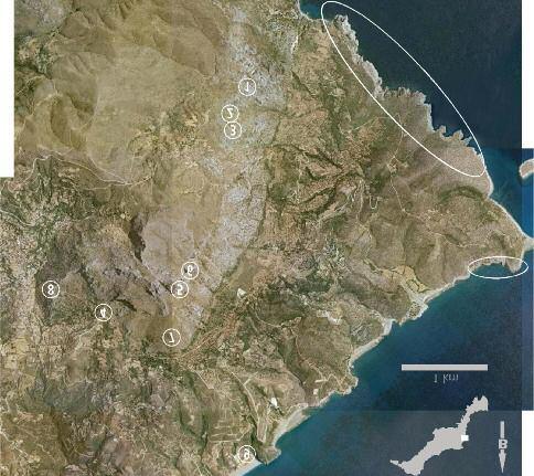 από τους Τούρκους, περιμένοντας να περάσει κανένα Ελληνικό πλοίο να τους