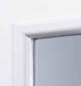 Σε συνδυασμό με τα διπλά περιμετρικά λάστιχα στεγανοποίησης και στις τέσσερις πλευρές, η πόρτα είναι άψογα μονωμένη και σας προσφέρει έως 49 % μεγαλύτερη θερμομόνωση από ό,τι μια συμβατική πόρτα