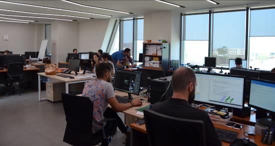 Οι εταιρίες ανταποκρίθηκαν με επιτυχία στην πρό(σ)κληση, ανοίγοντας δρόμους στη βιωματική εκπαίδευση και στηρίζοντας πρωτοβουλίες που θα οδηγήσουν στις σωστές σπουδές και στην άμεση επαγγελματική
